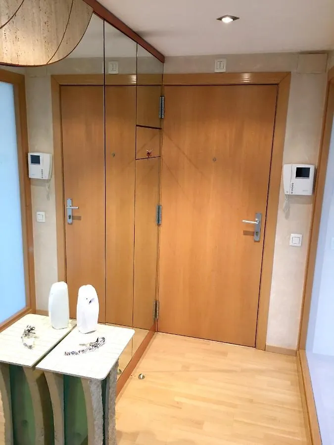 Spacious Apartment In Terrassa With Shared Pool 85 M²