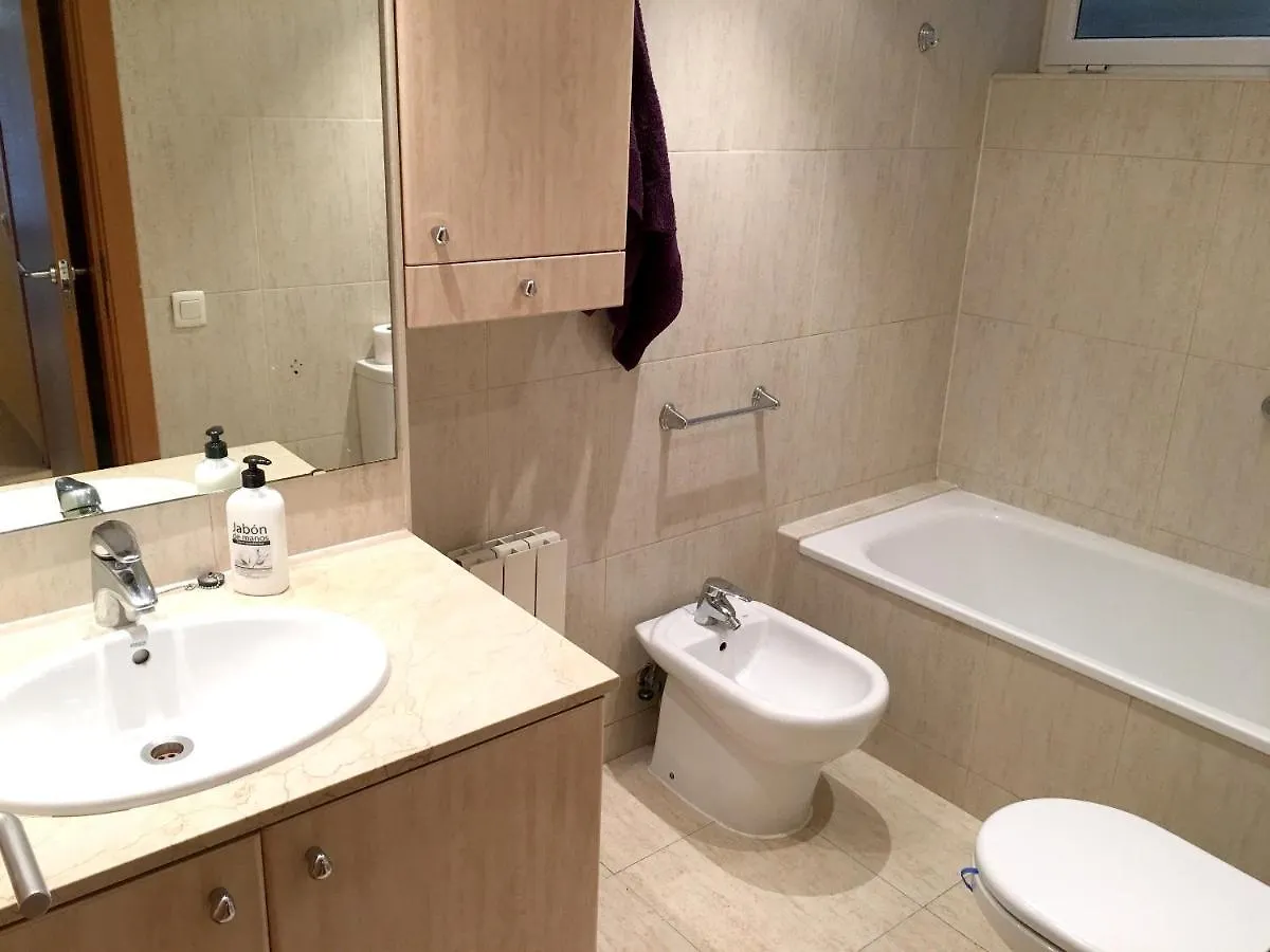 Spacious Apartment In Terrassa With Shared Pool 85 M²